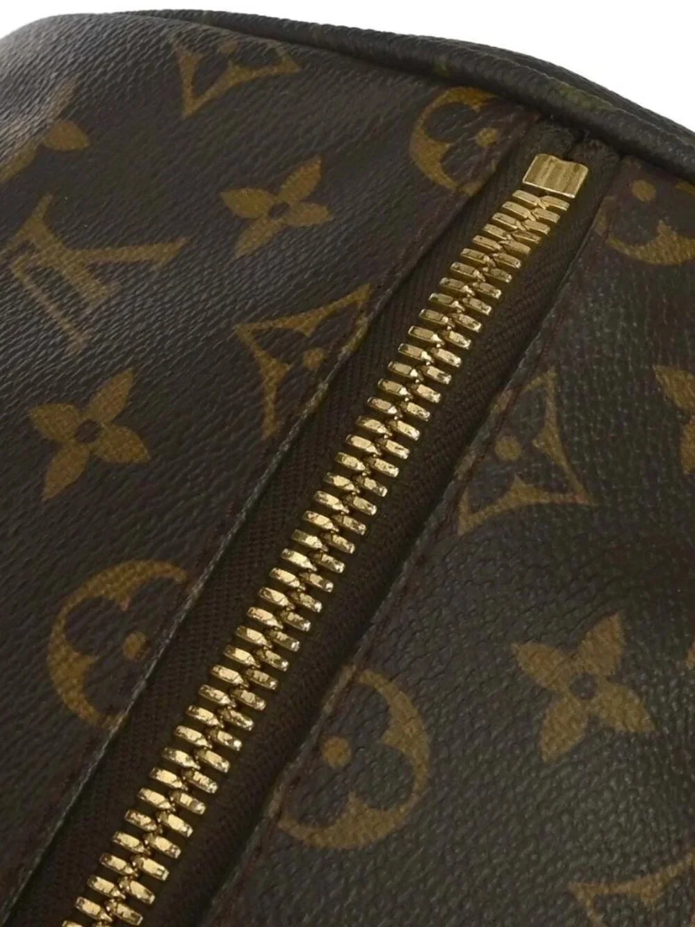 Louis Vuitton outside 	a